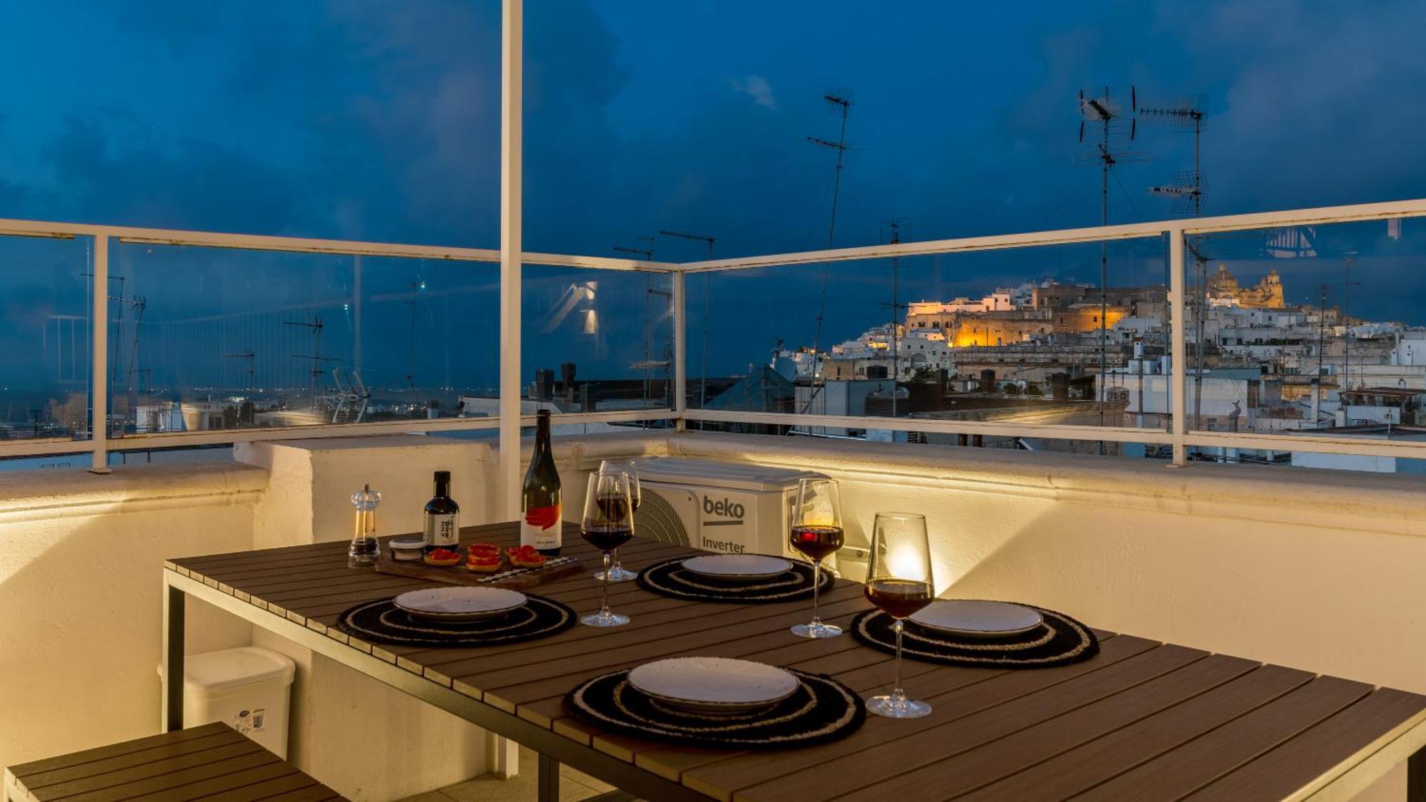 Casa Savi Stadthaus Mit Meerblick Terrasse * Ostuni